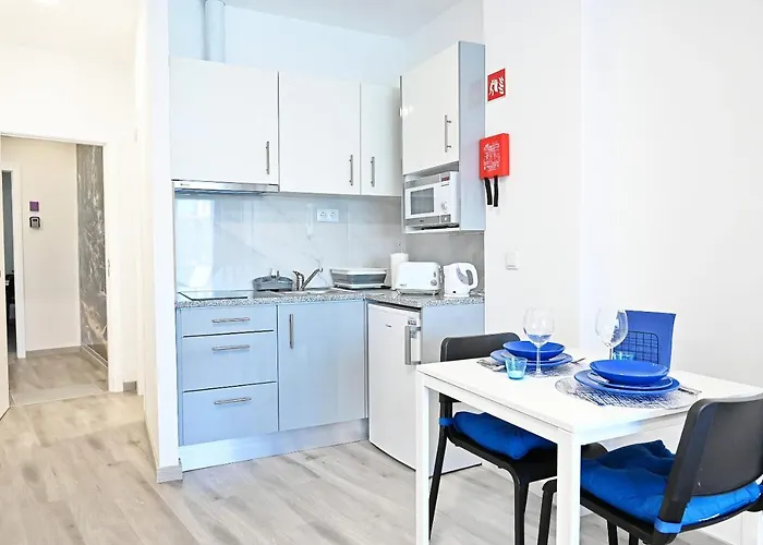 Right Place Apartment *