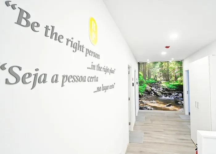 Apartament Right Place