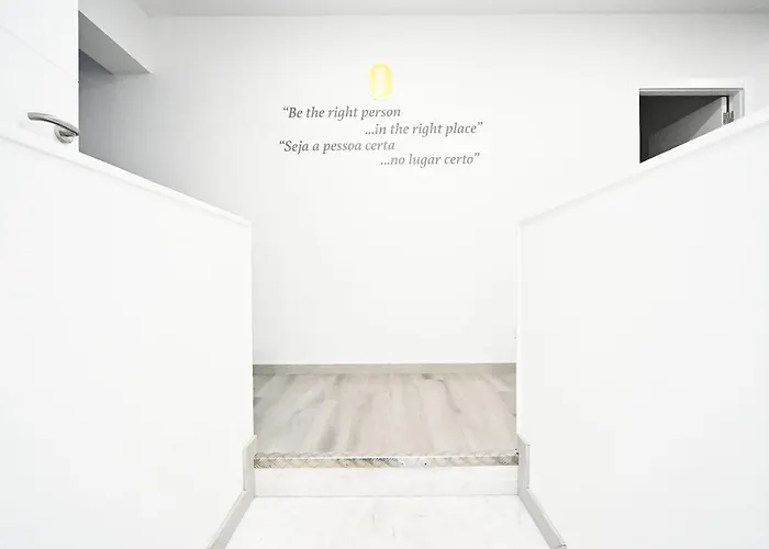 Apartament Right Place *